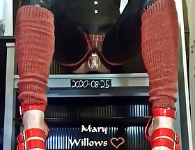 Mary Willows onlyfans sissygasm teaser in chastity