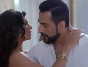 Very Sexy Despondent Saari Removing n Kissing Very Very Romantic Sexy
