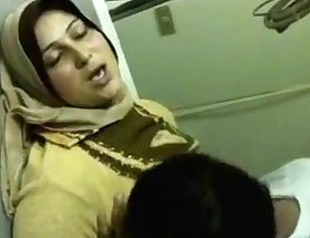 Afghani Housewife Sex