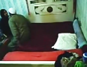 Voyeur tapes an arab hijab girl having revivalist sex all round a guy on the purfle